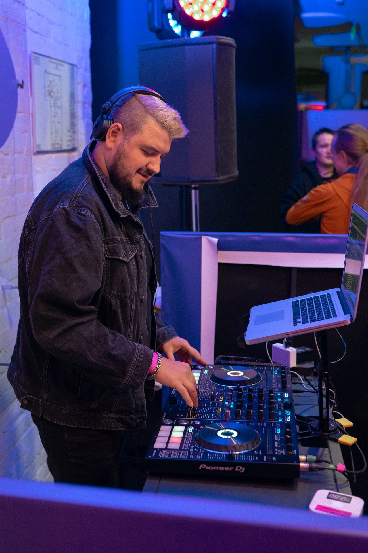 Алексей Смирнов — DJ_SMRNV на мероприятии