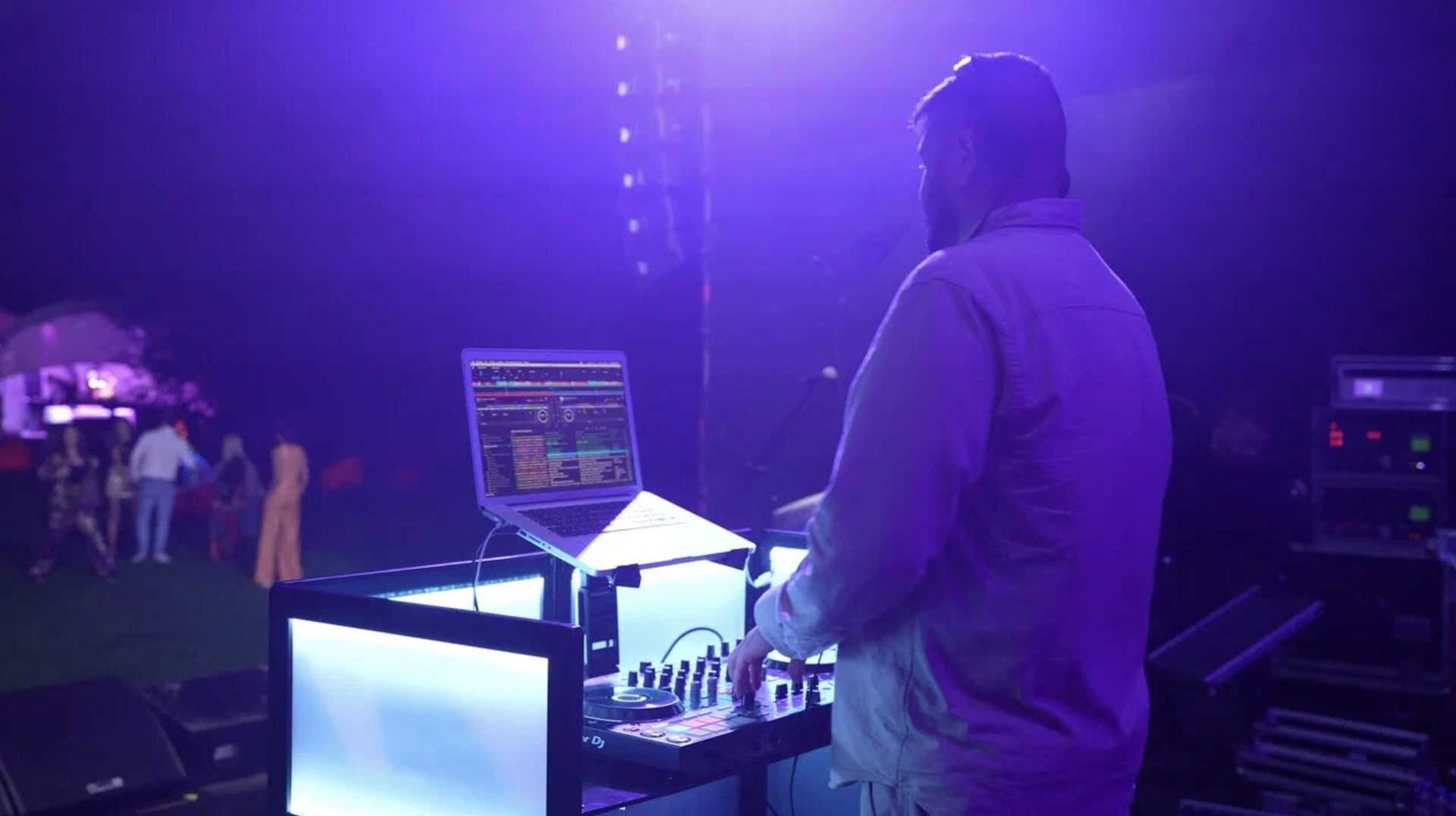 Алексей Смирнов — DJ_SMRNV на мероприятии