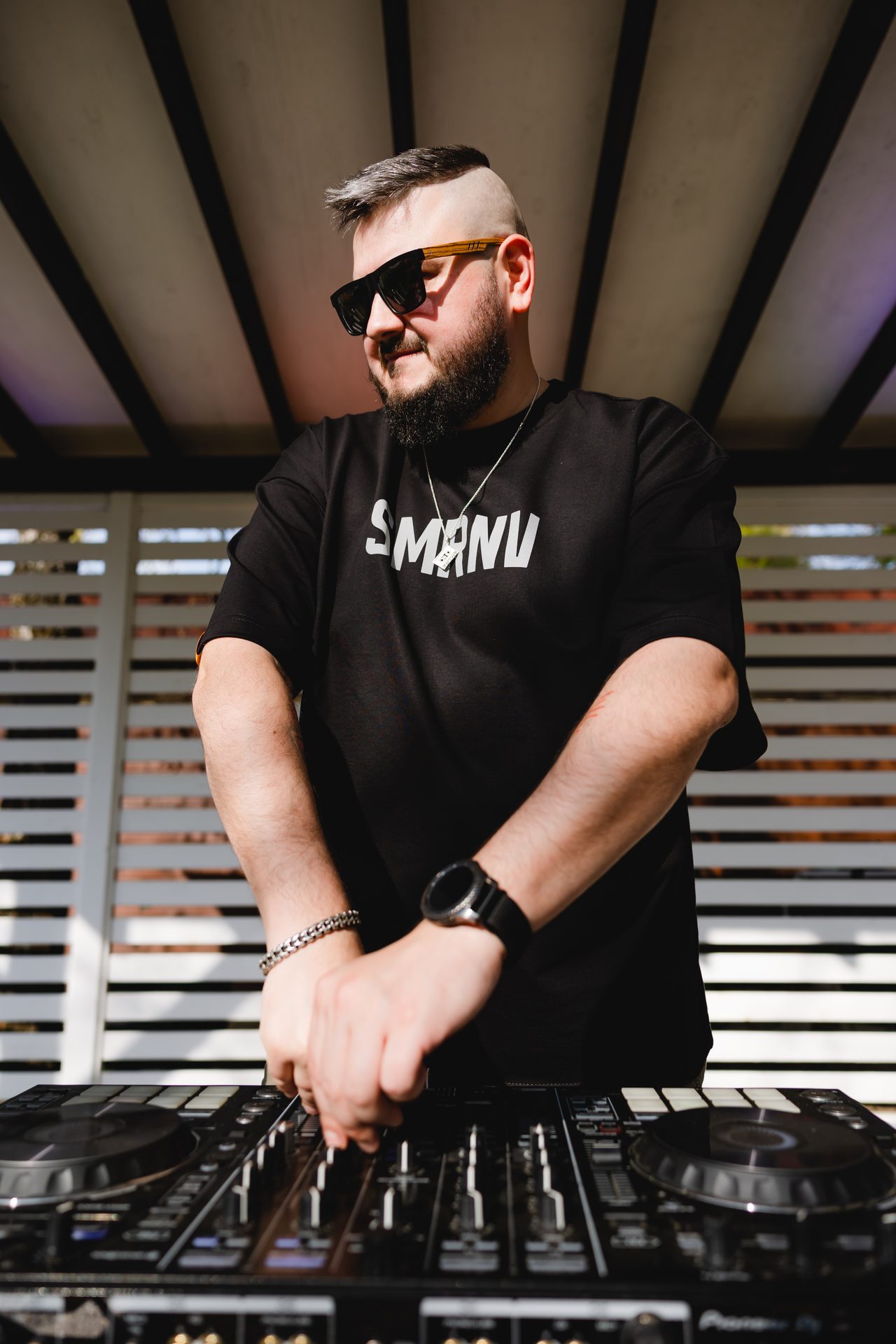 Алексей Смирнов DJ_SMRNV